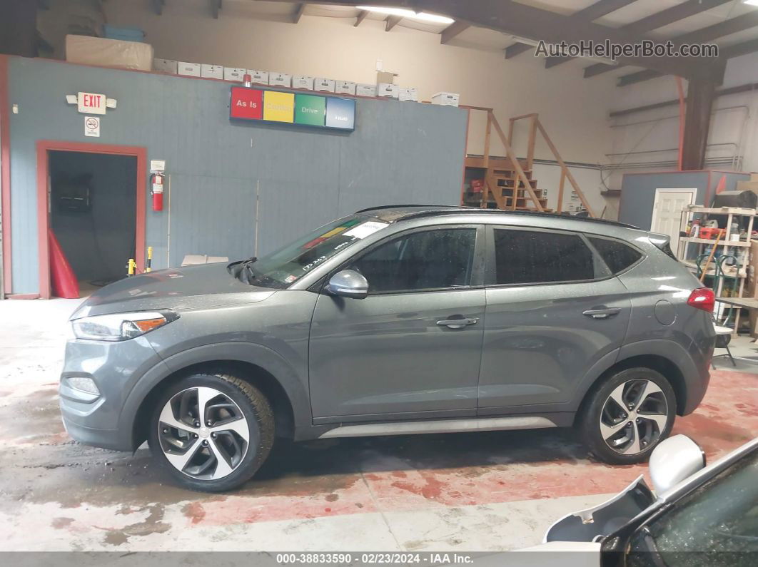 2018 Hyundai Tucson Value Gray vin: KM8J3CA21JU654153