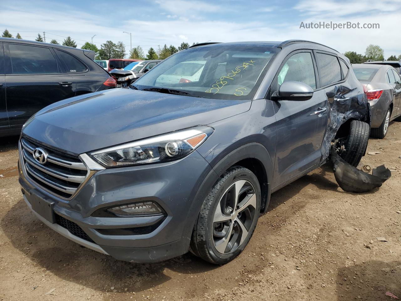 2018 Hyundai Tucson Value Gray vin: KM8J3CA21JU777211