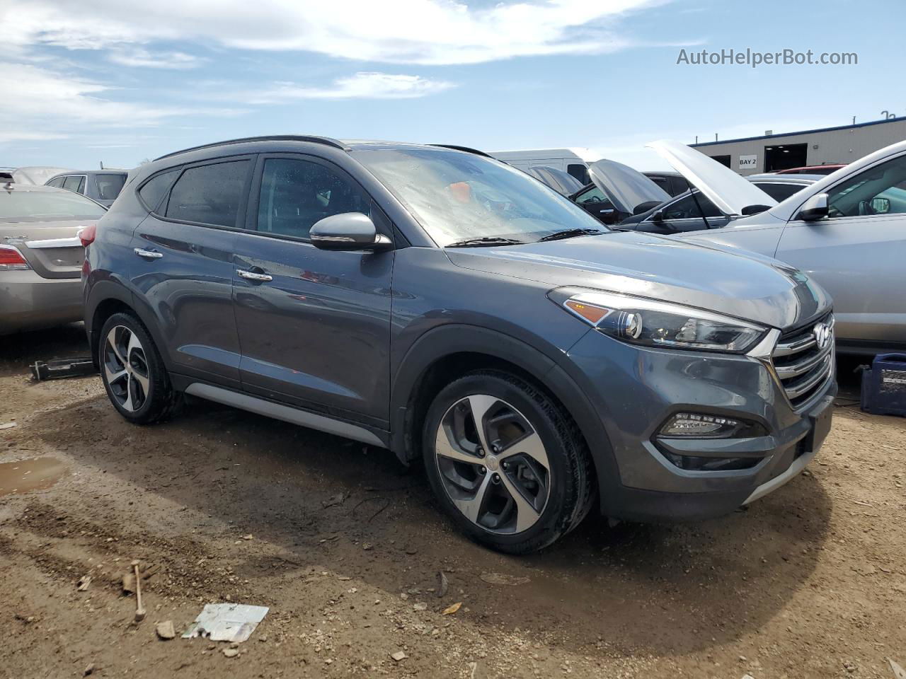 2018 Hyundai Tucson Value Gray vin: KM8J3CA21JU777211