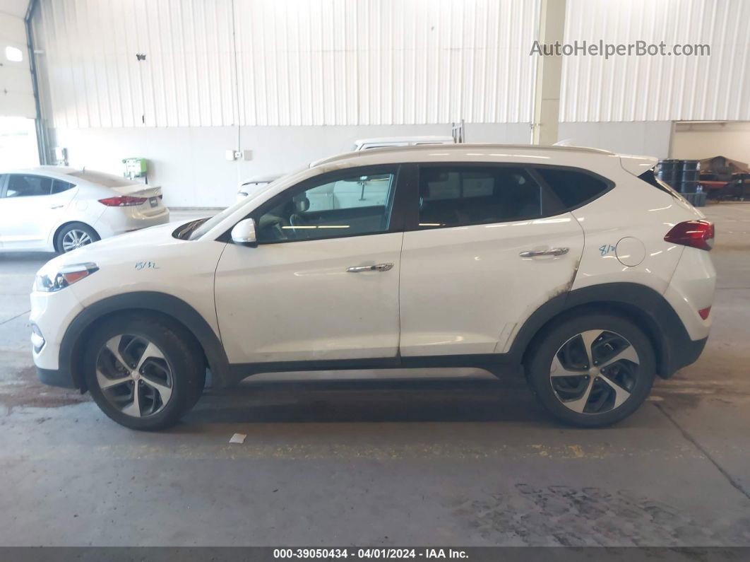 2017 Hyundai Tucson Limited Белый vin: KM8J3CA23HU282776