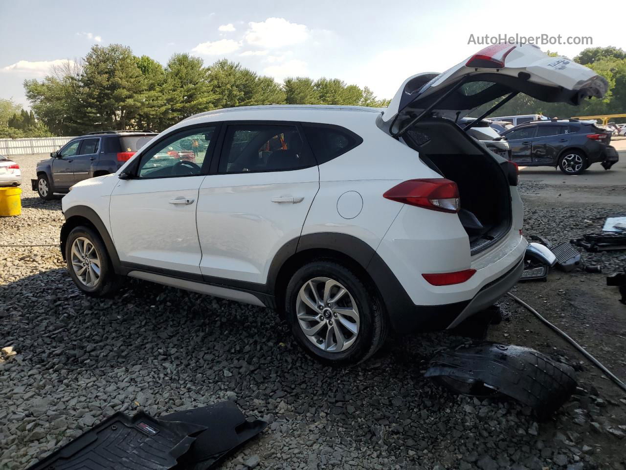 2017 Hyundai Tucson Limited White vin: KM8J3CA23HU508394