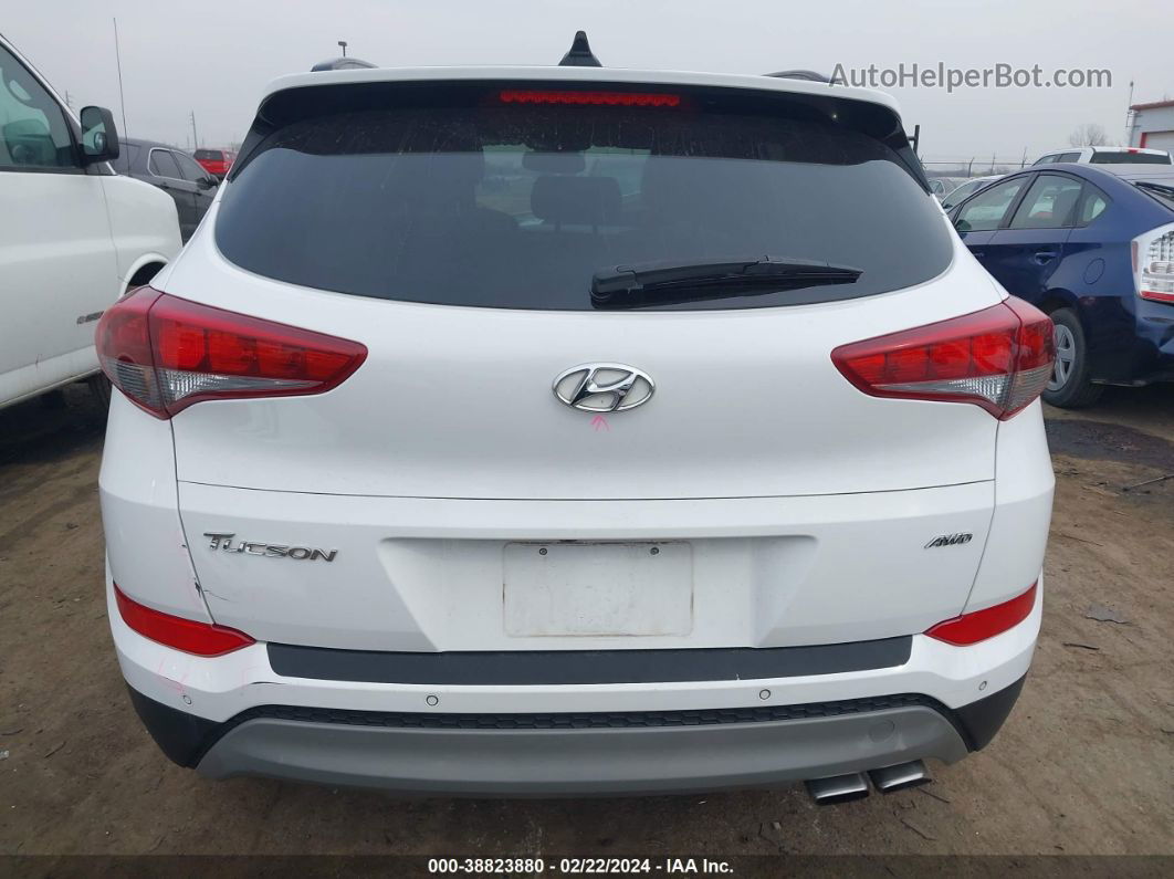 2018 Hyundai Tucson Value Белый vin: KM8J3CA23JU723635