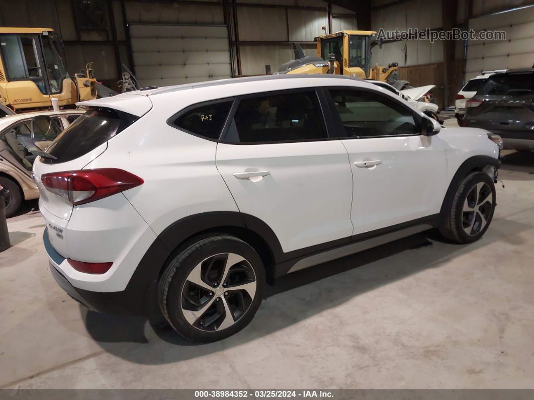 2017 Hyundai Tucson Sport White vin: KM8J3CA25HU296243