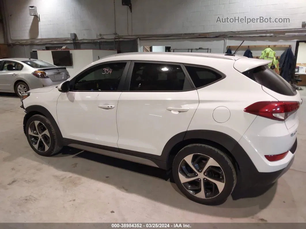 2017 Hyundai Tucson Sport White vin: KM8J3CA25HU296243