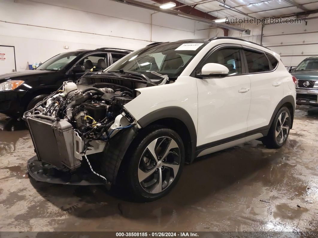 2018 Hyundai Tucson Value White vin: KM8J3CA25JU754353