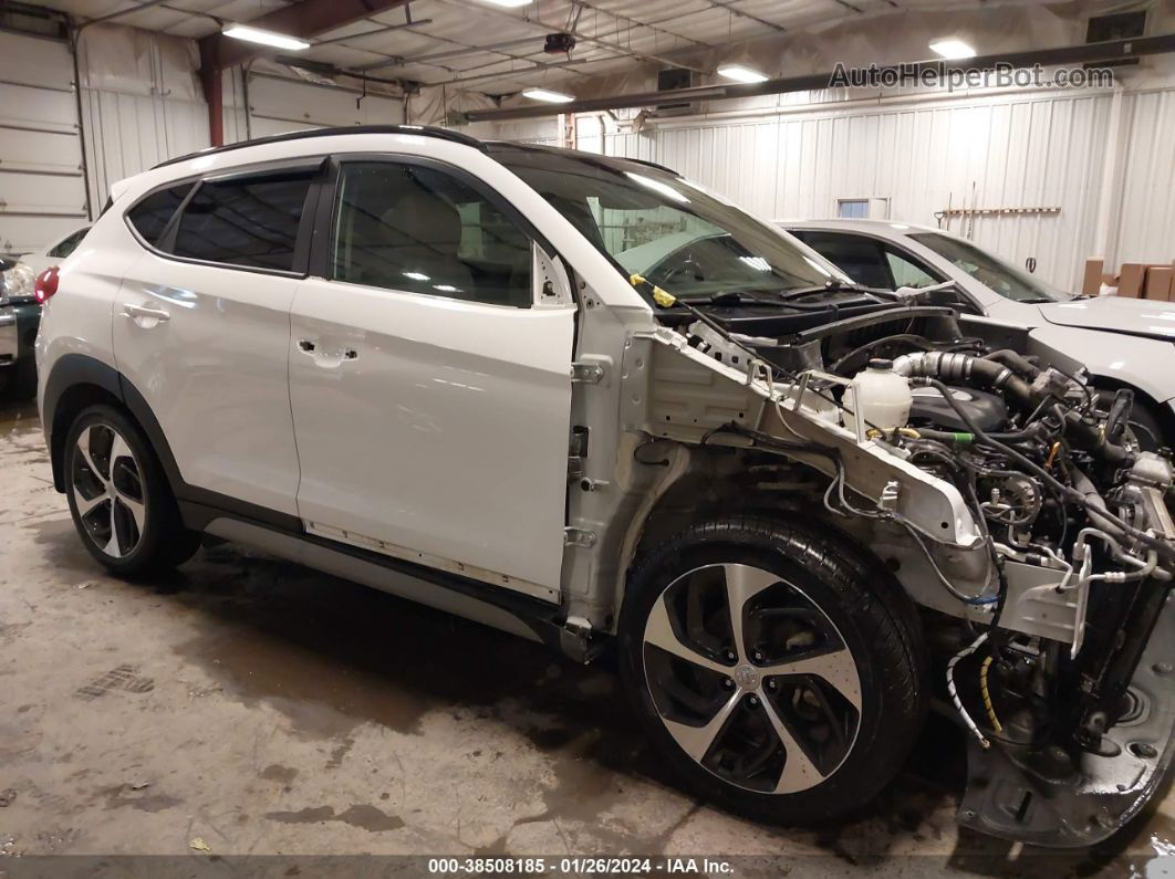 2018 Hyundai Tucson Value White vin: KM8J3CA25JU754353