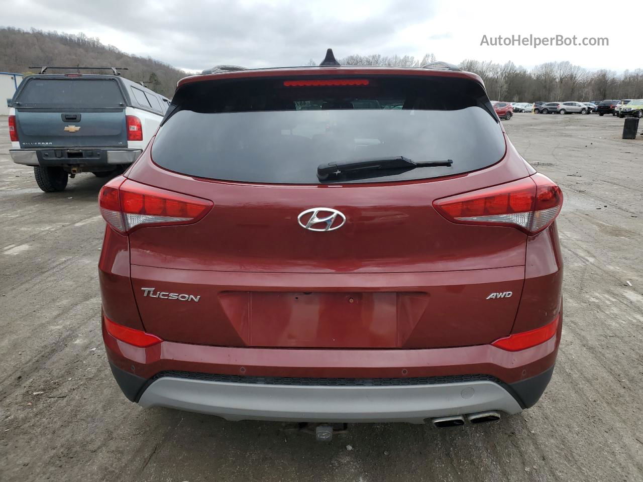 2018 Hyundai Tucson Value Red vin: KM8J3CA26JU782341