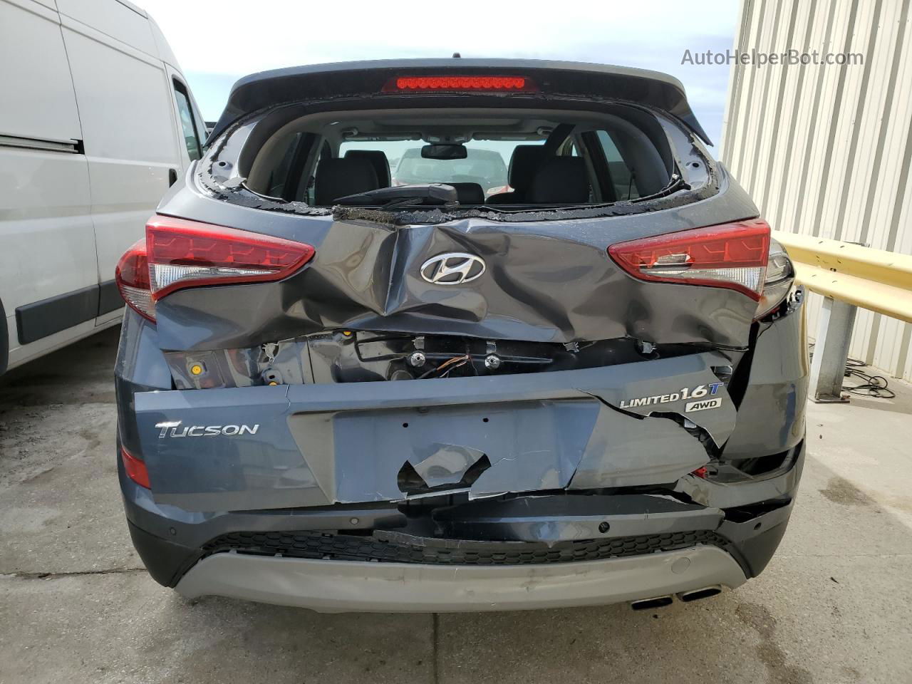 2018 Hyundai Tucson Value Угольный vin: KM8J3CA28JU753858