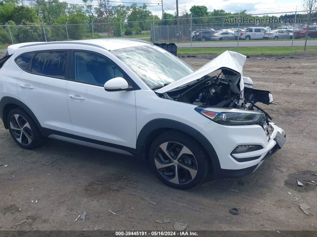 2017 Hyundai Tucson Sport White vin: KM8J3CA29HU295077