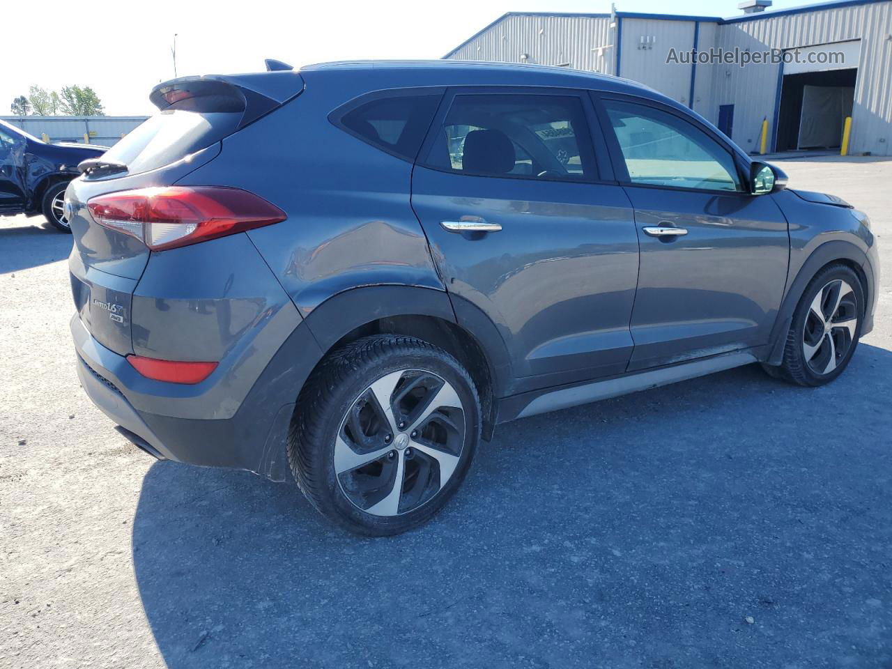 2018 Hyundai Tucson Value Gray vin: KM8J3CA29JU647094