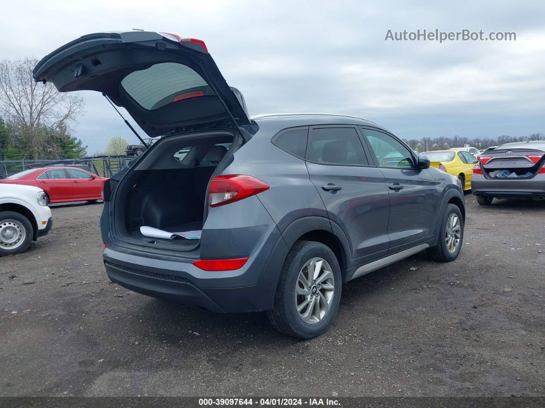 2017 Hyundai Tucson Se Серый vin: KM8J3CA40HU258744