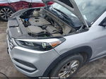 2017 Hyundai Tucson Se Серебряный vin: KM8J3CA40HU508550