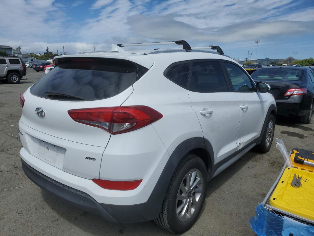 2018 Hyundai Tucson Sel White vin: KM8J3CA41JU690801