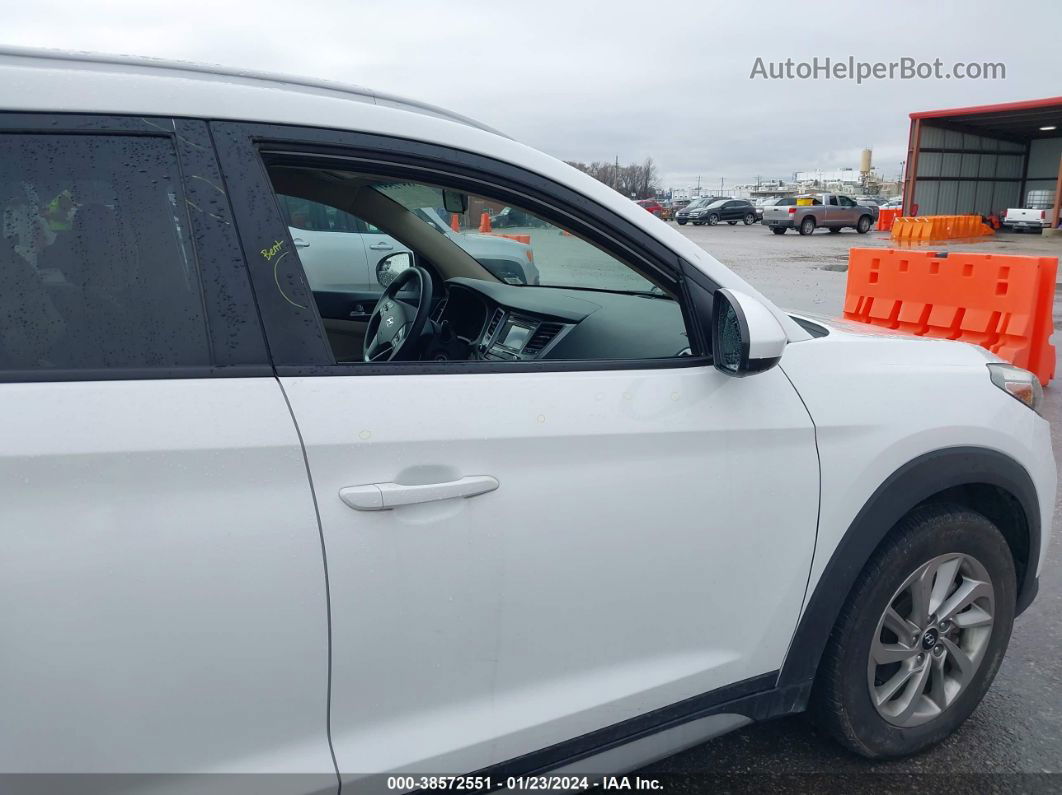 2017 Hyundai Tucson Se White vin: KM8J3CA42HU437769