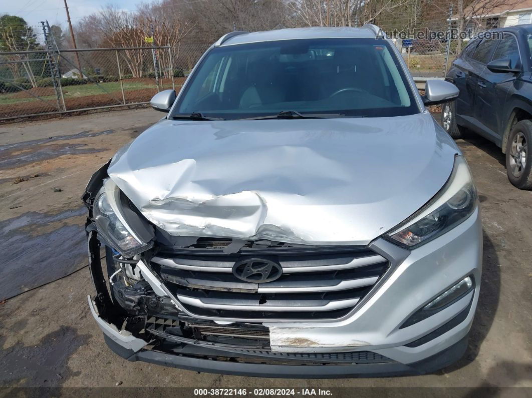 2017 Hyundai Tucson Se Plus Silver vin: KM8J3CA42HU437920