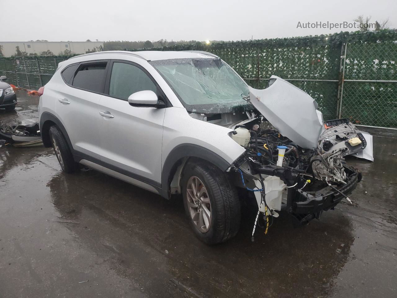 2017 Hyundai Tucson Limited Серебряный vin: KM8J3CA43HU320668