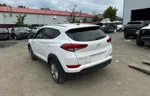 2016 Hyundai Tucson Lim White vin: KM8J3CA44GU185912