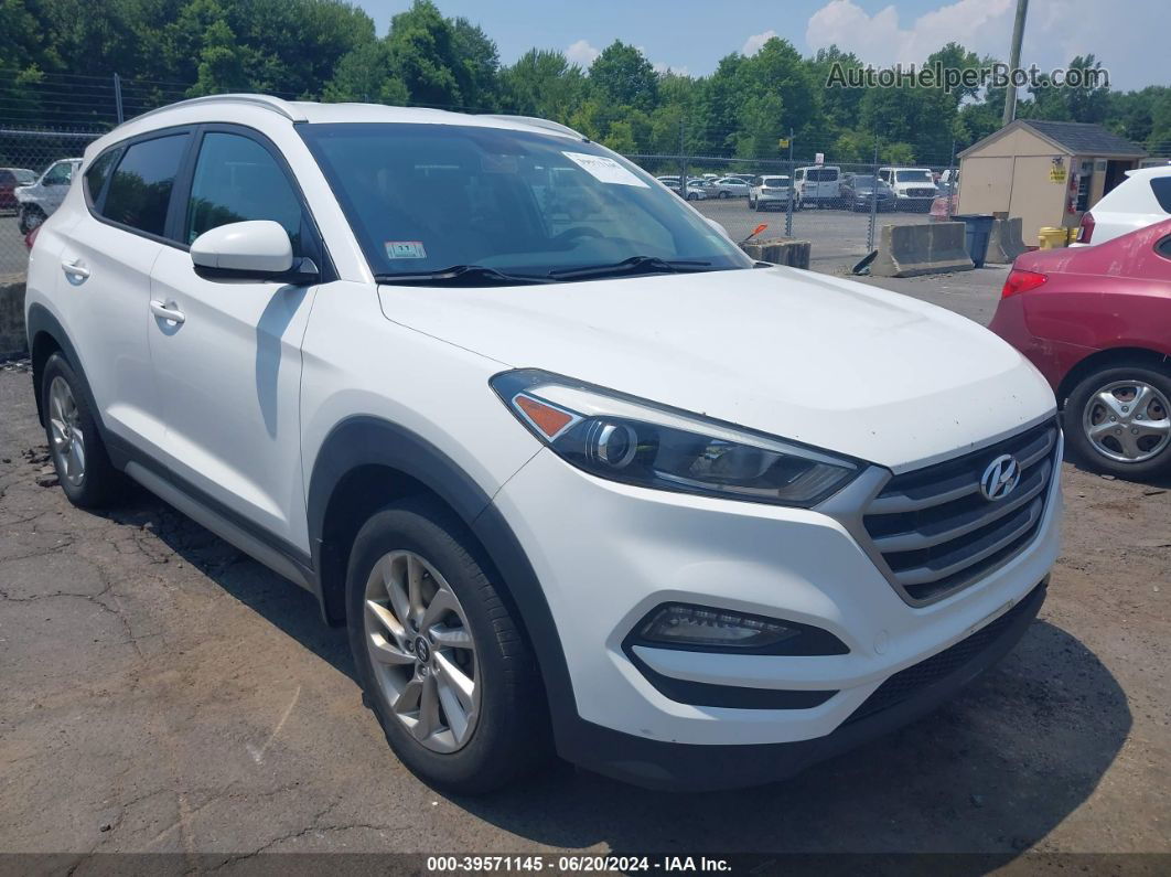 2017 Hyundai Tucson Se White vin: KM8J3CA44HU386355