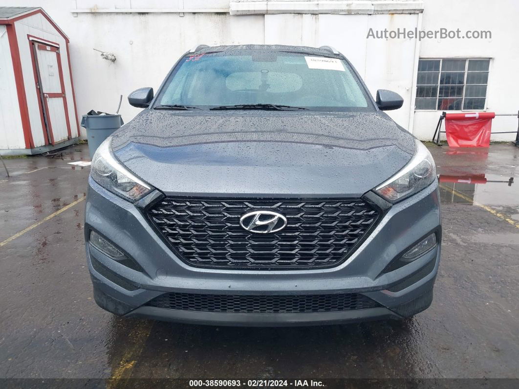 2017 Hyundai Tucson Se Gray vin: KM8J3CA45HU301796