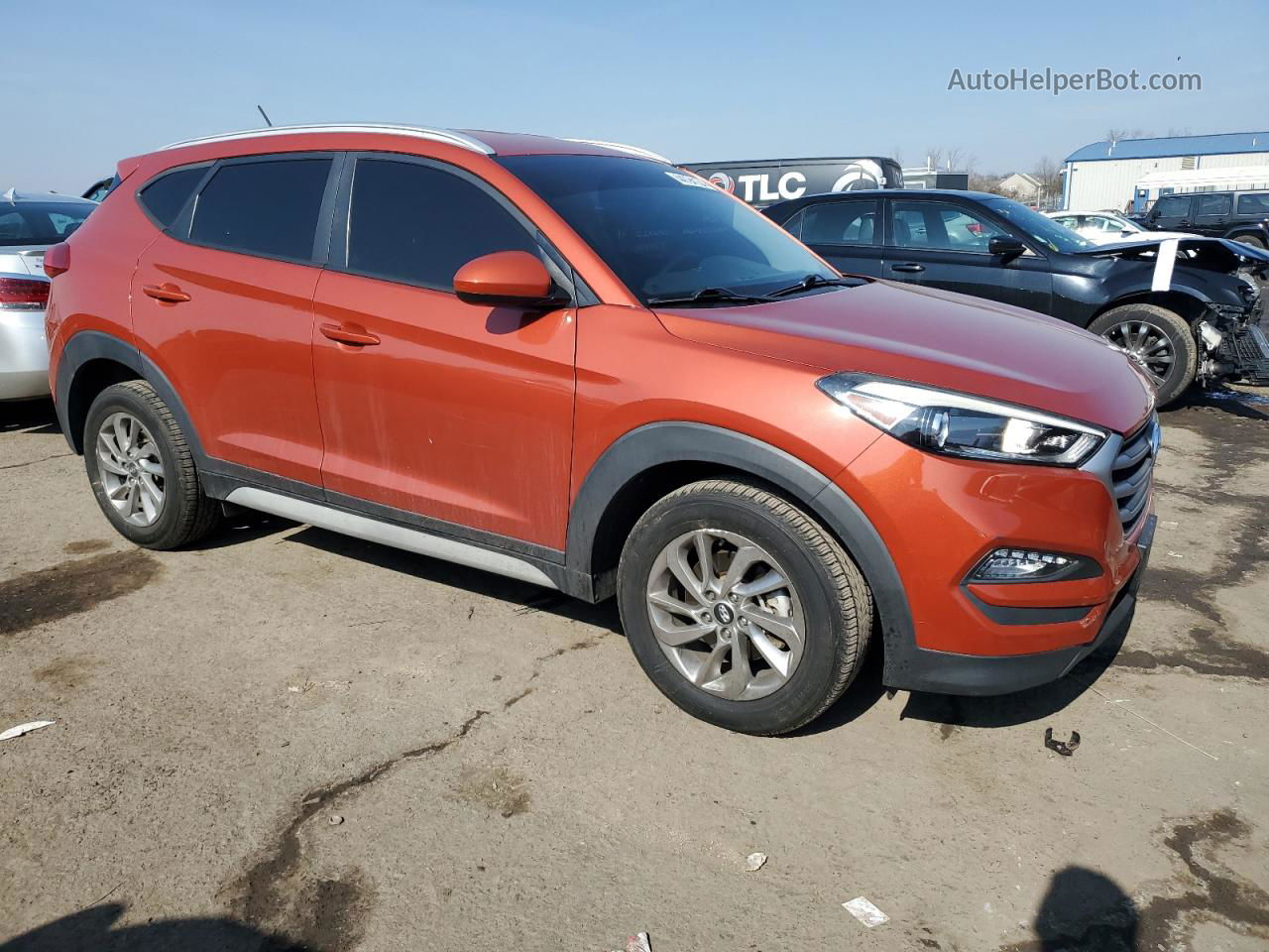 2017 Hyundai Tucson Limited Оранжевый vin: KM8J3CA45HU430170