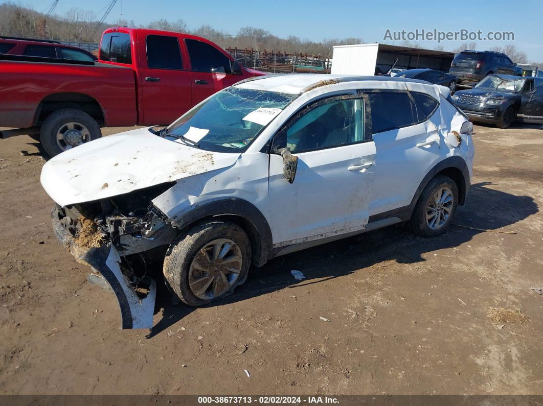 2017 Hyundai Tucson Se White vin: KM8J3CA45HU583745