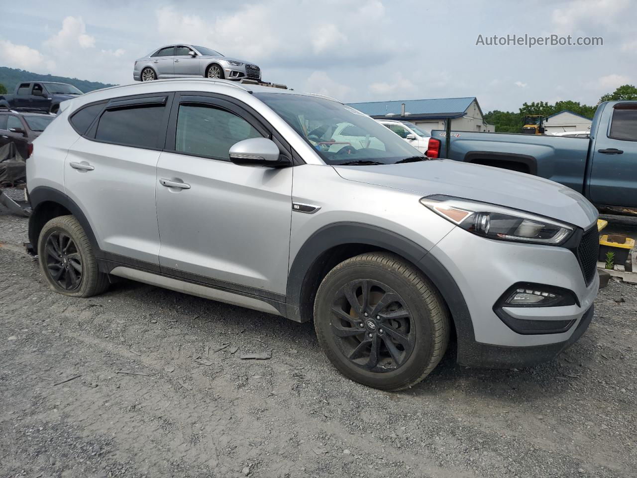 2017 Hyundai Tucson Limited Серебряный vin: KM8J3CA48HU531140