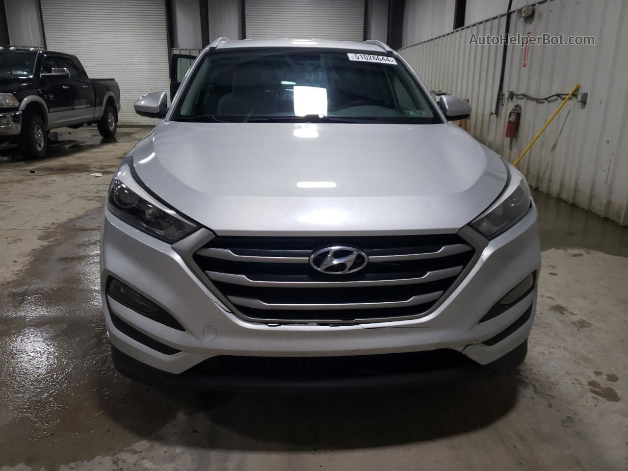 2018 Hyundai Tucson Sel Серебряный vin: KM8J3CA49JU809694