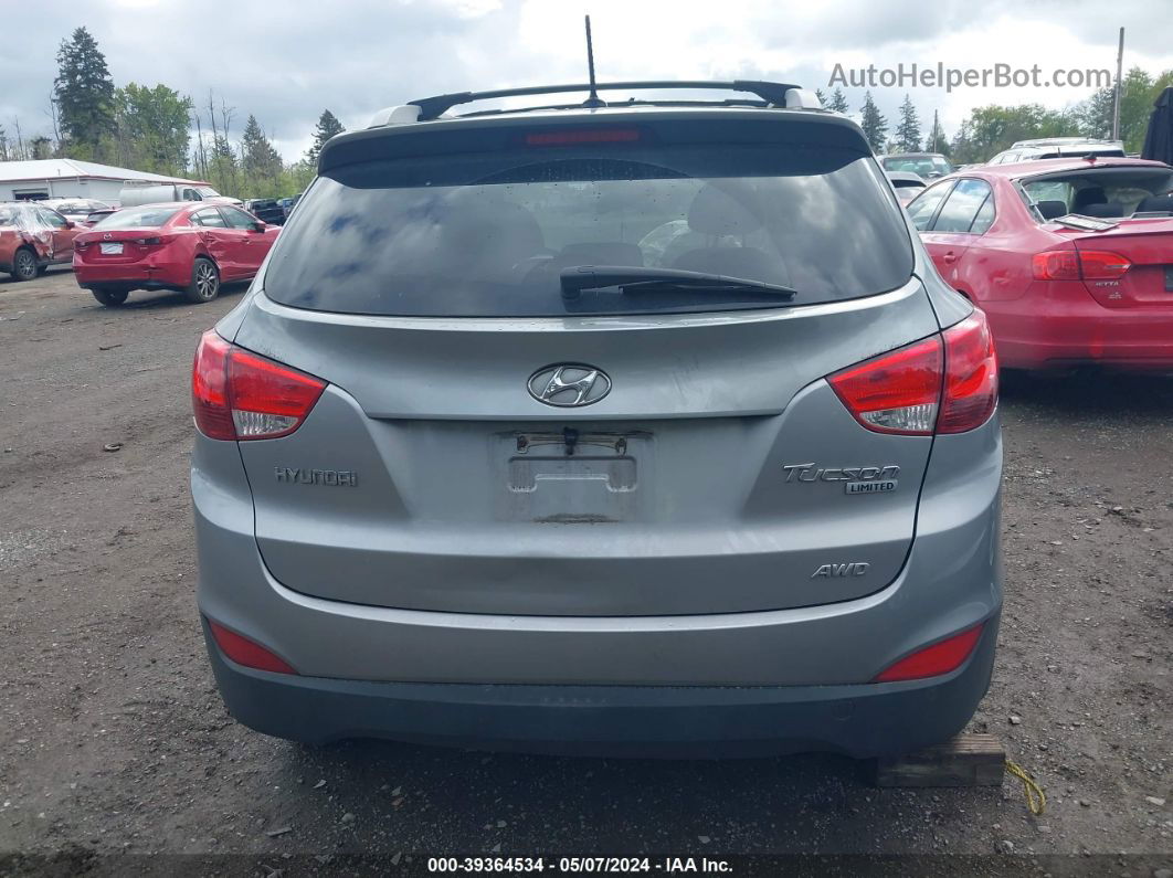 2013 Hyundai Tucson Limited Silver vin: KM8JUCAC6DU672349