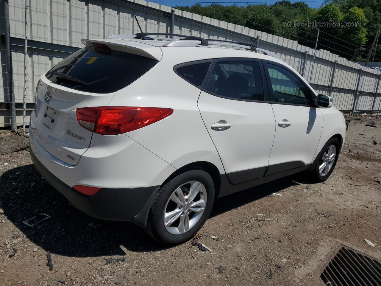 2013 Hyundai Tucson Gls Белый vin: KM8JUCAC9DU690005