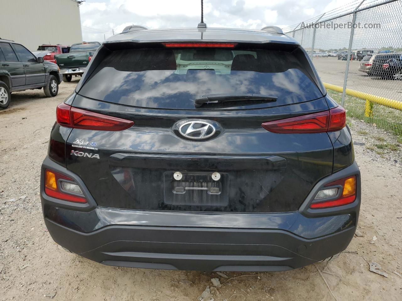 2021 Hyundai Kona Sel Black vin: KM8K22AA6MU698419