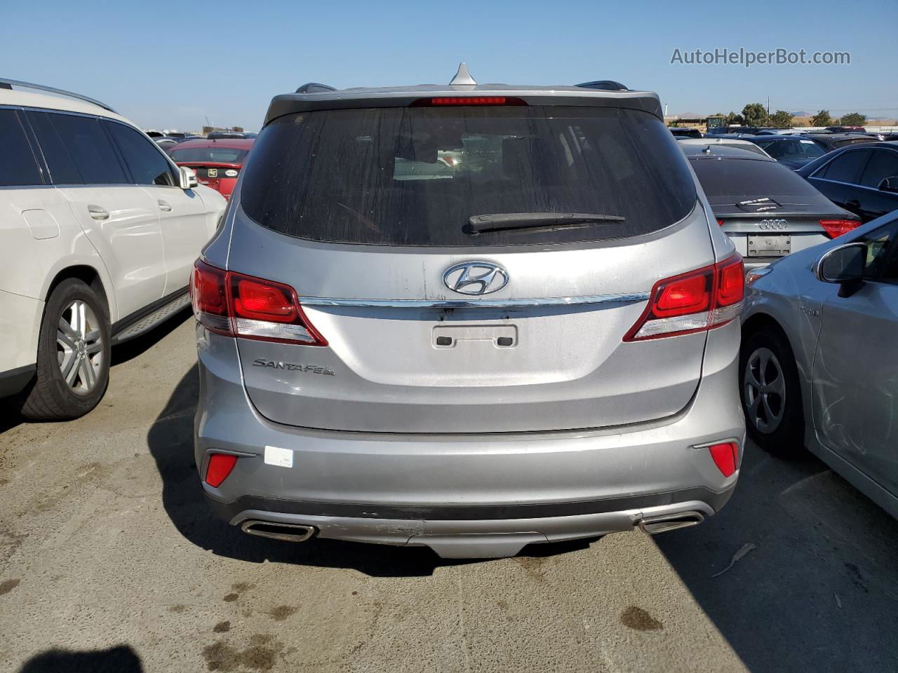 2018 Hyundai Santa Fe Se Silver vin: KM8SM4HF0JU274253