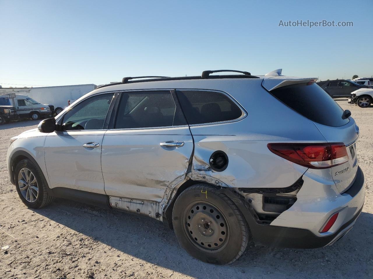 2018 Hyundai Santa Fe Se Silver vin: KM8SM4HF0JU290906