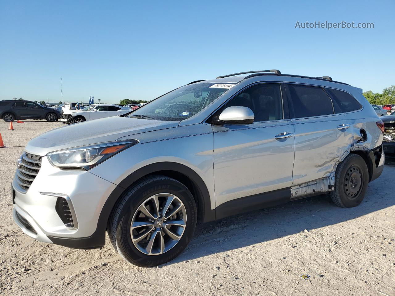 2018 Hyundai Santa Fe Se Silver vin: KM8SM4HF0JU290906