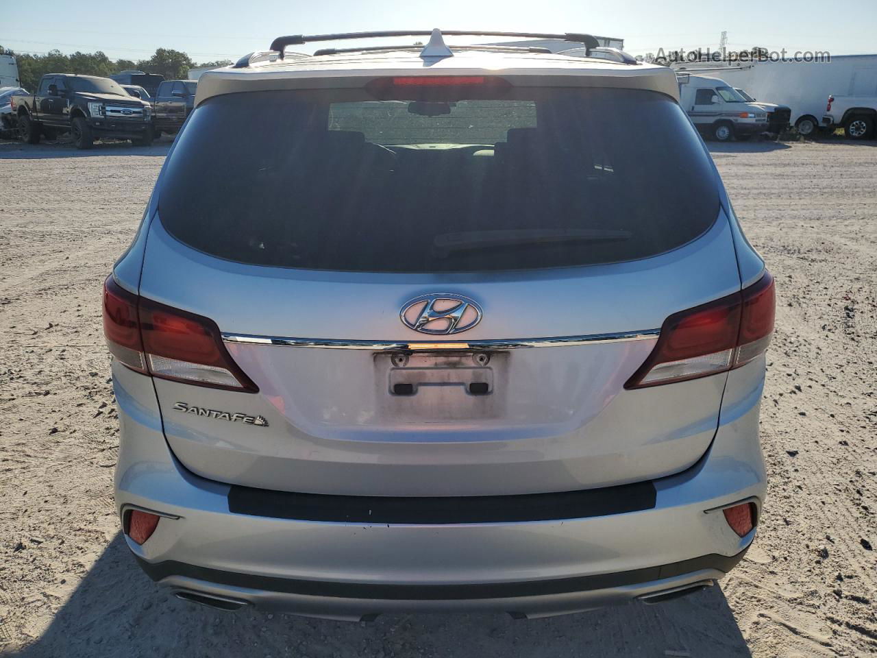 2018 Hyundai Santa Fe Se Silver vin: KM8SM4HF0JU290906