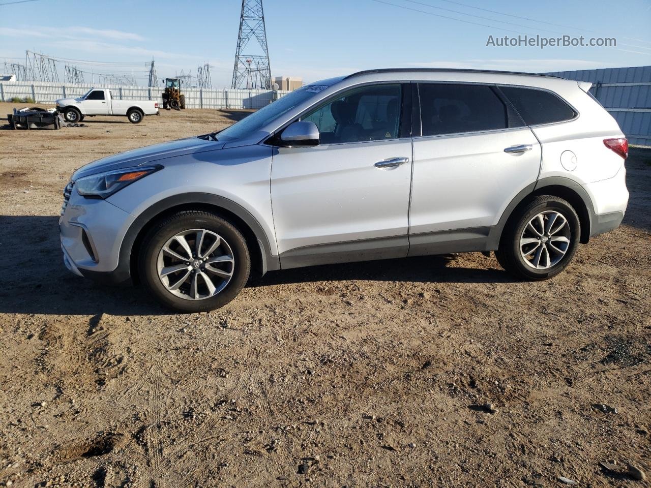 2018 Hyundai Santa Fe Se Silver vin: KM8SM4HF1JU289294