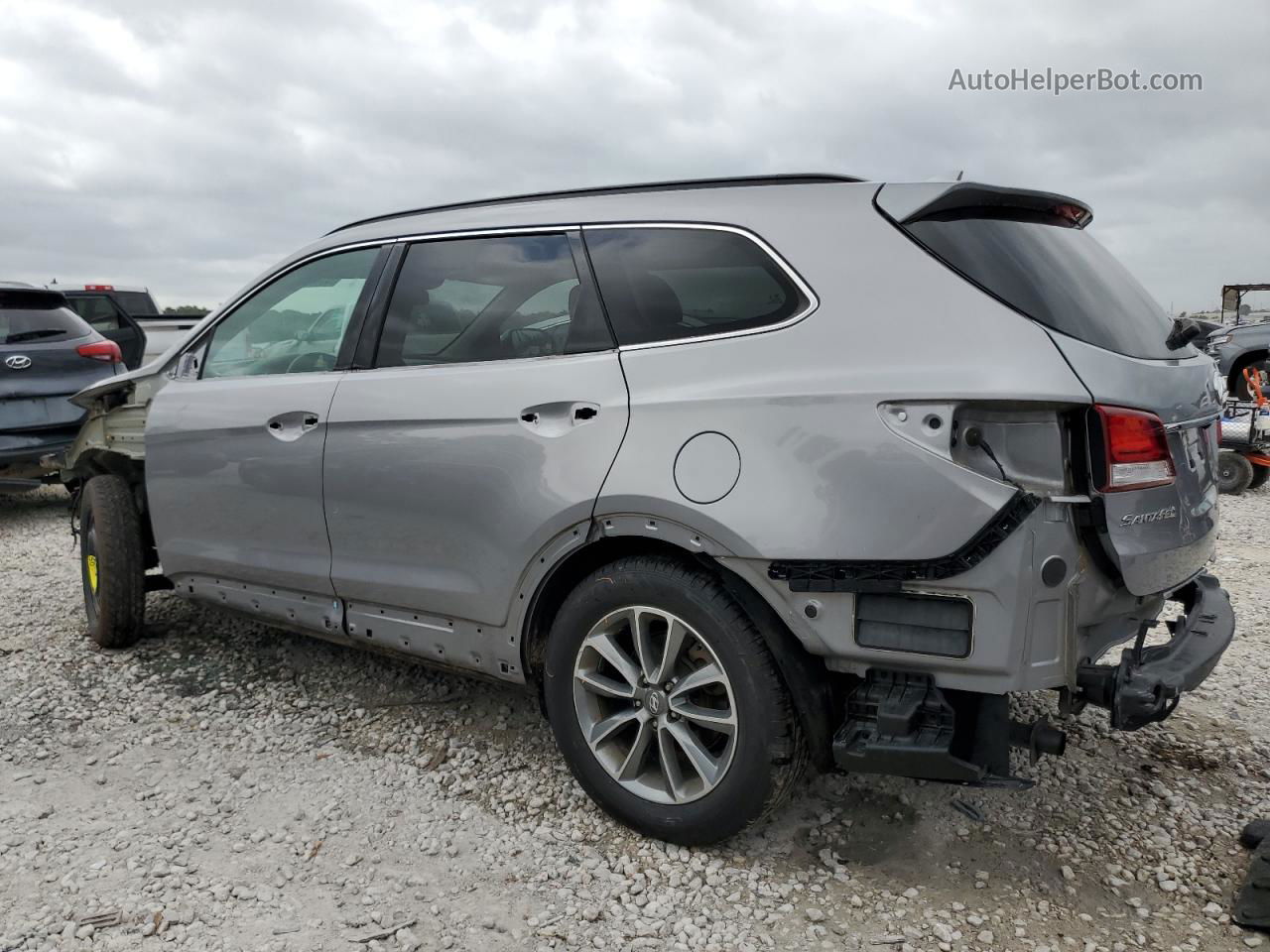 2018 Hyundai Santa Fe Se Silver vin: KM8SM4HF9JU277149