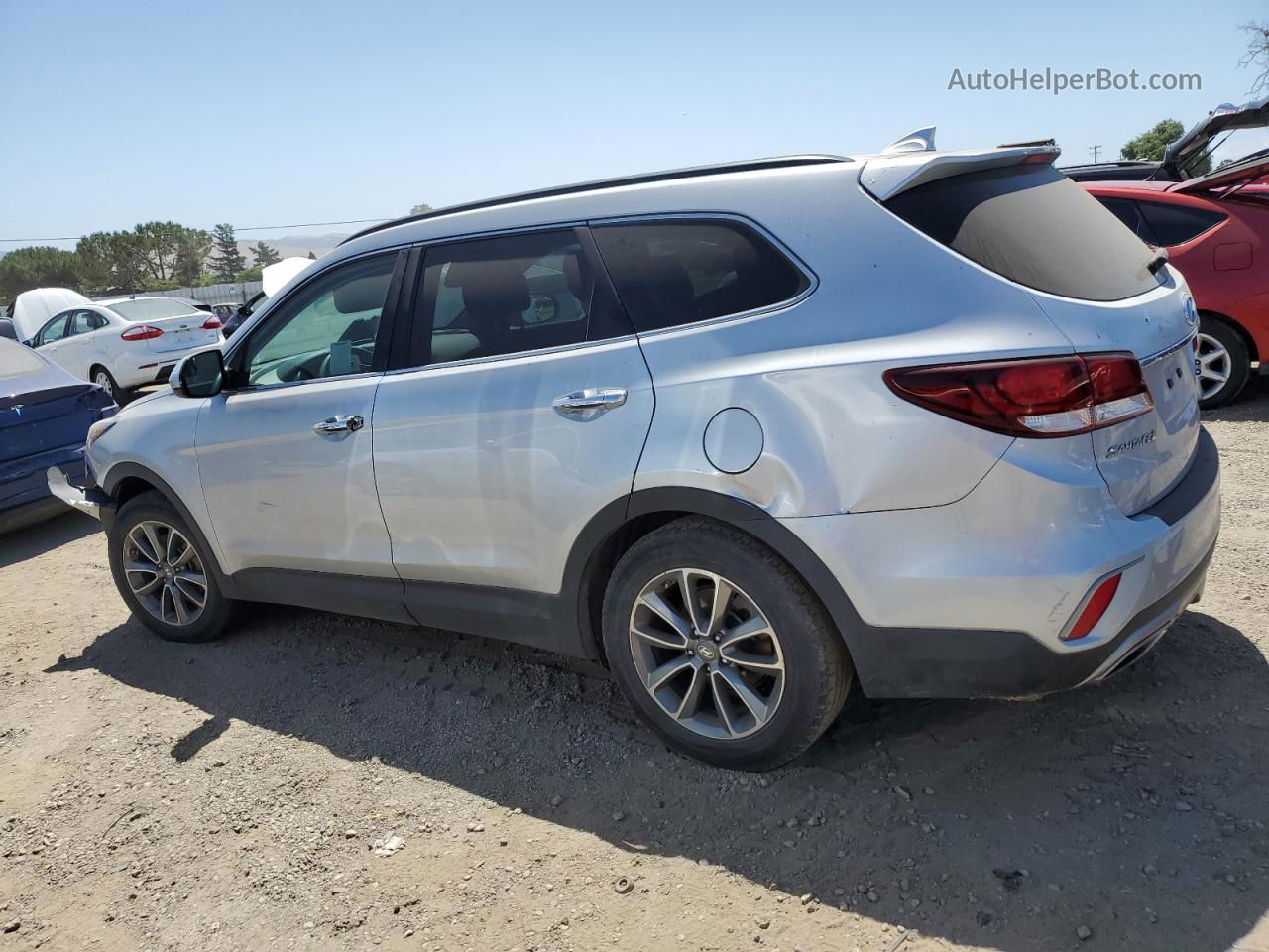 2018 Hyundai Santa Fe Se Silver vin: KM8SM4HFXJU272011