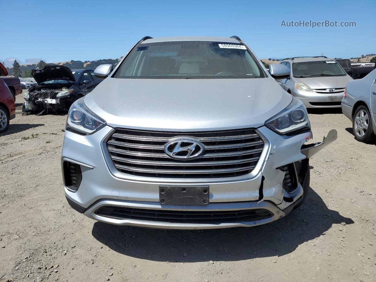 2018 Hyundai Santa Fe Se Silver vin: KM8SM4HFXJU272011