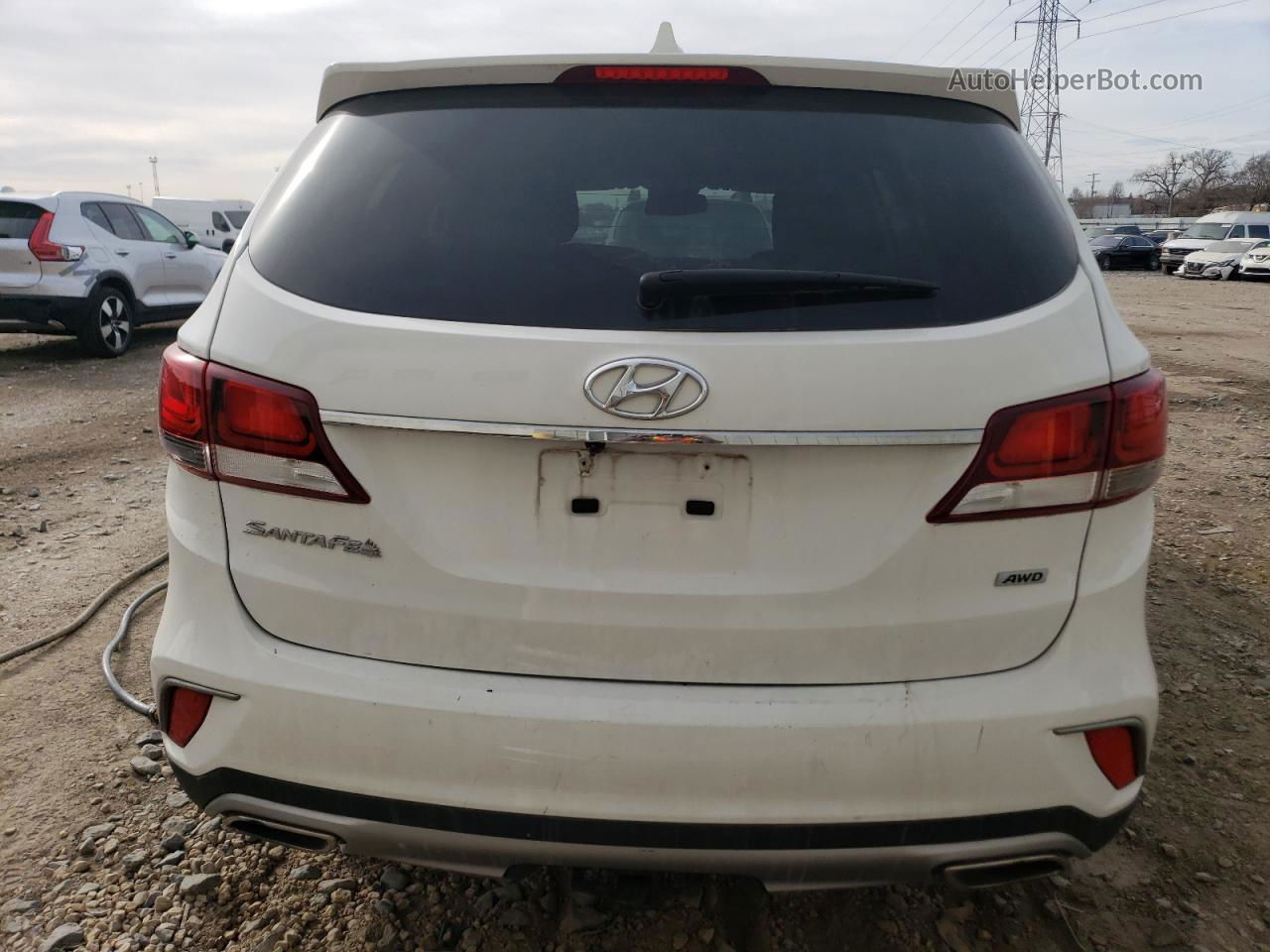 2018 Hyundai Santa Fe Se White vin: KM8SMDHF2JU265117