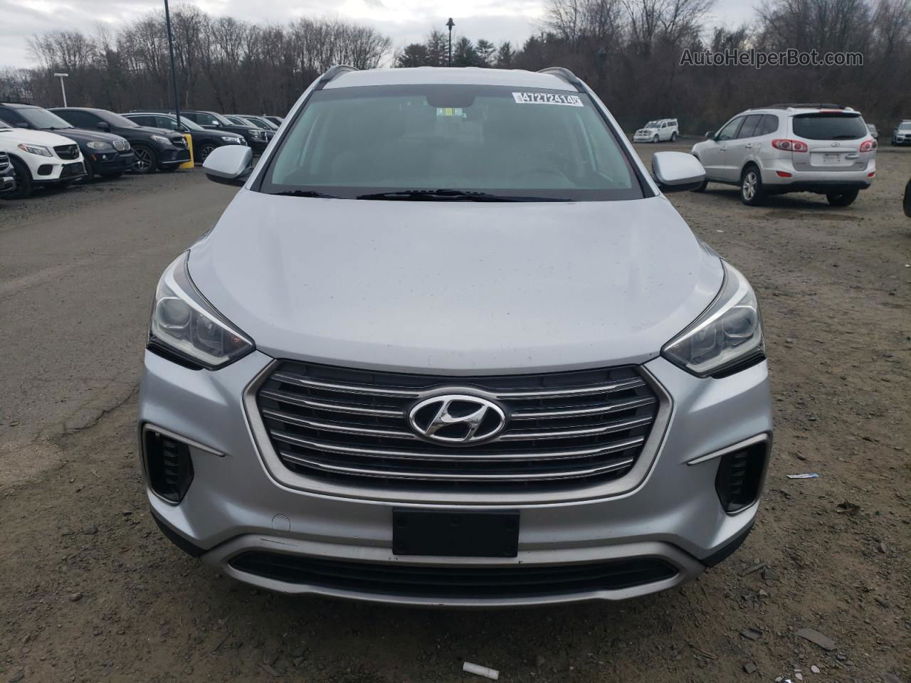 2018 Hyundai Santa Fe Se Silver vin: KM8SMDHF8JU262464