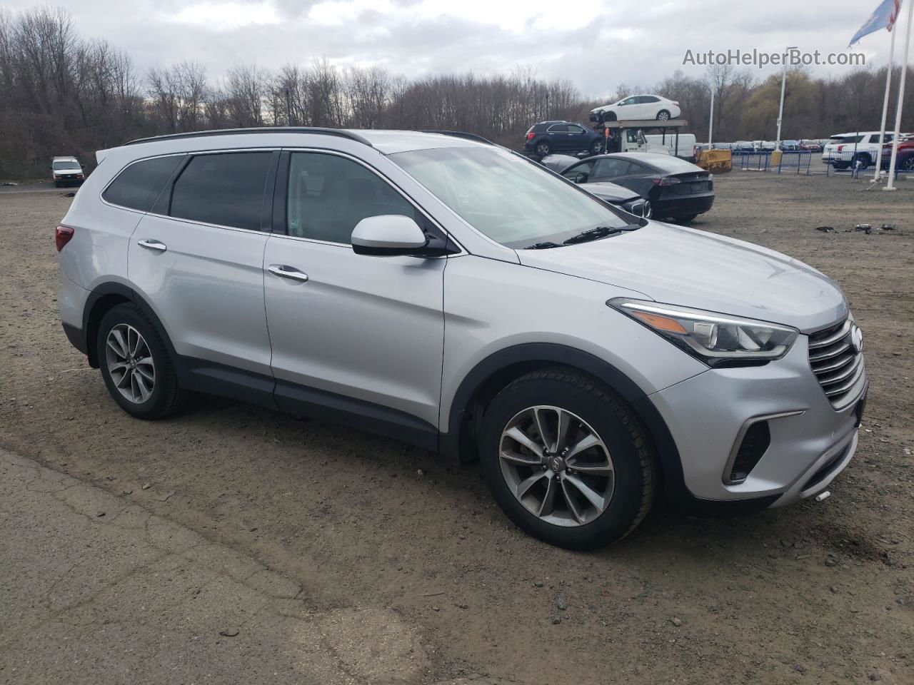 2018 Hyundai Santa Fe Se Silver vin: KM8SMDHF8JU262464