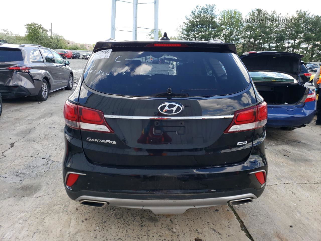 2018 Hyundai Santa Fe Se Black vin: KM8SMDHFXJU262367