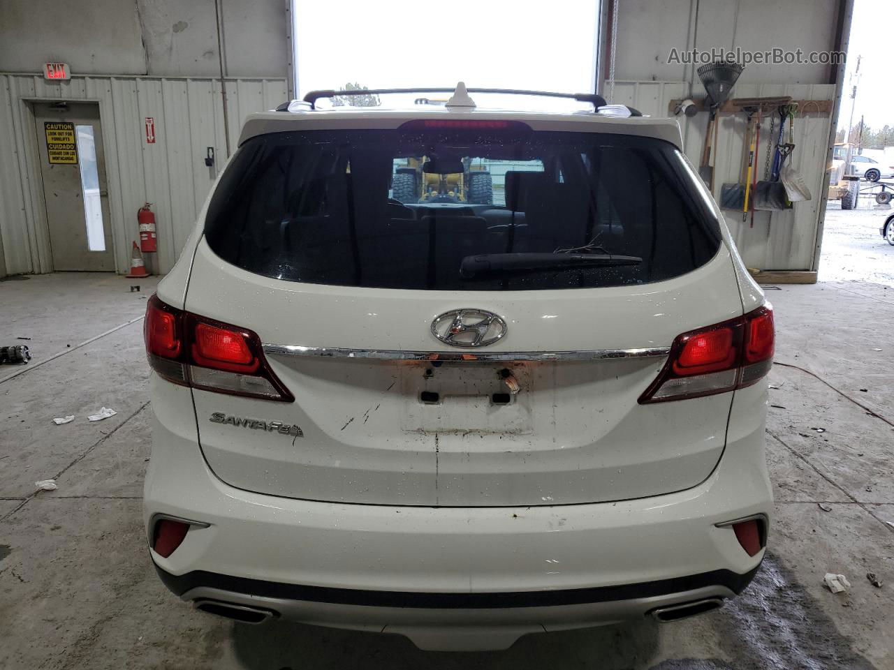 2018 Hyundai Santa Fe Se White vin: KM8SN4HF4JU267335