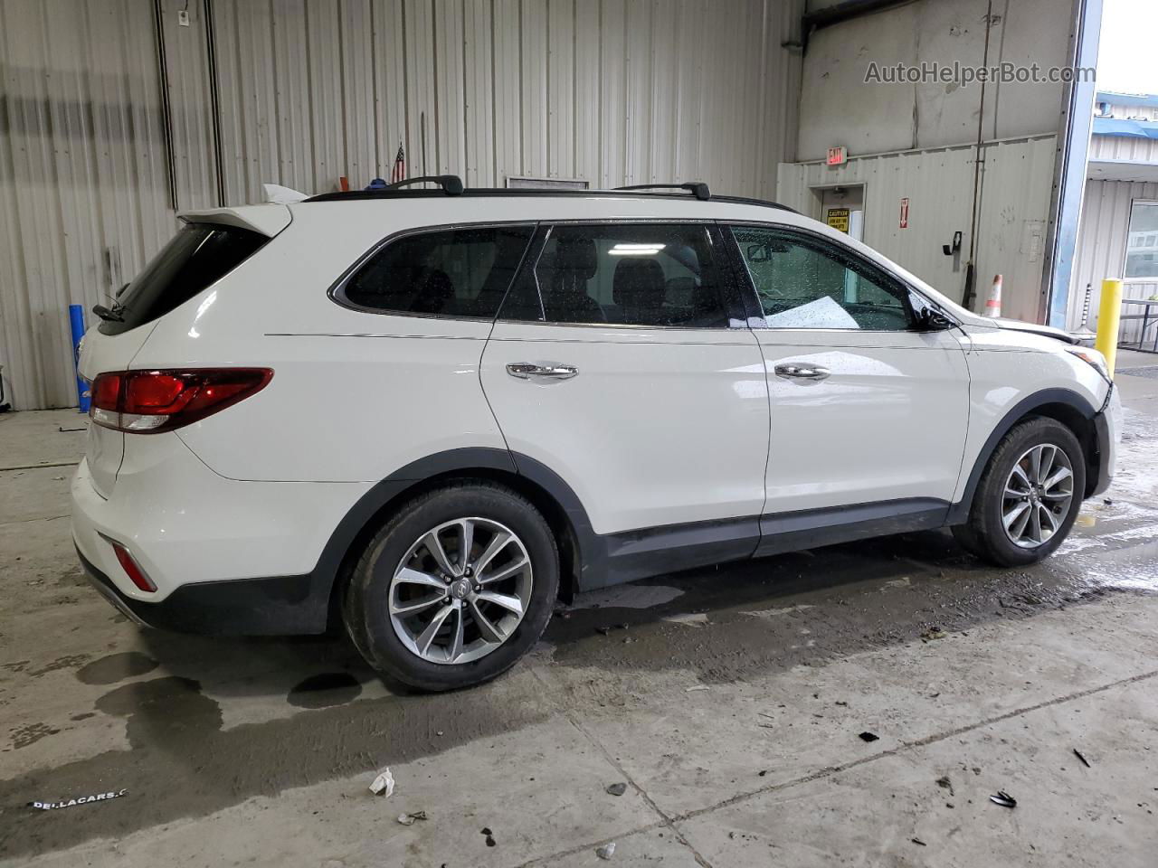 2018 Hyundai Santa Fe Se Белый vin: KM8SN4HF4JU267335