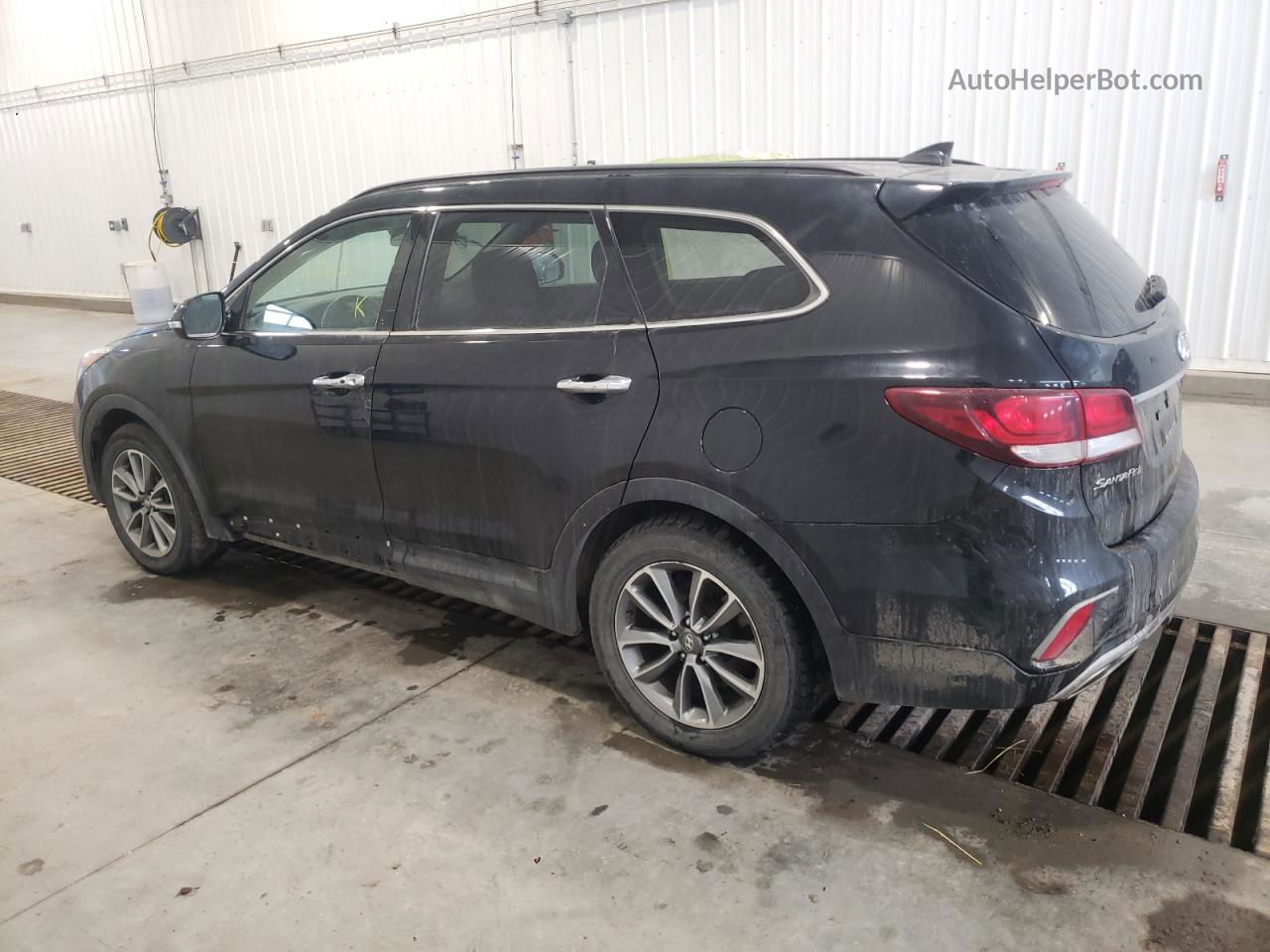 2018 Hyundai Santa Fe Se Black vin: KM8SNDHF5JU281034