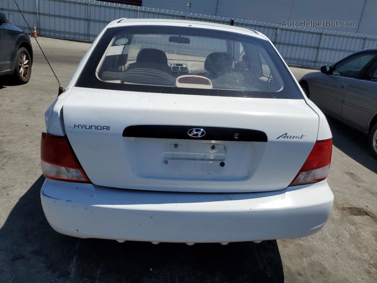 2001 Hyundai Accent L Белый vin: KMHCF35G51U068707