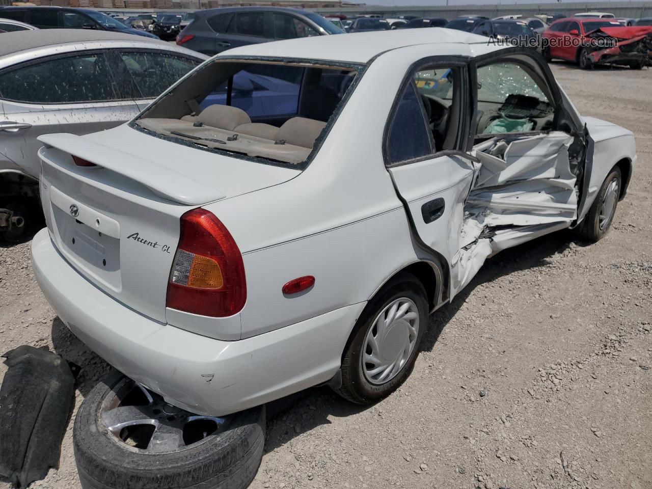 2001 Hyundai Accent Gl White vin: KMHCG45C71U169795