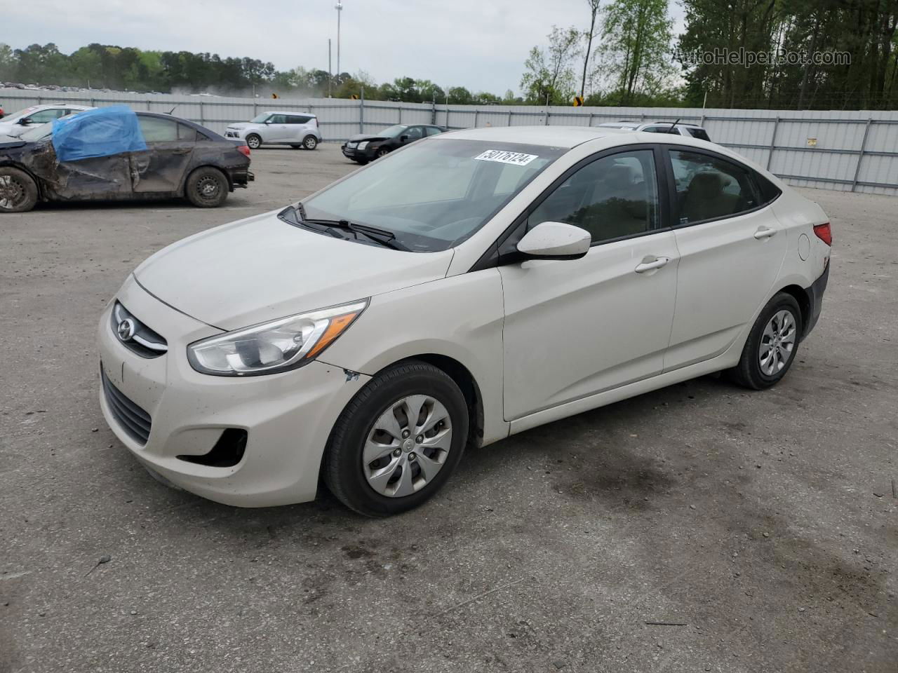 2016 Hyundai Accent Se Cream vin: KMHCT4AE1GU981802