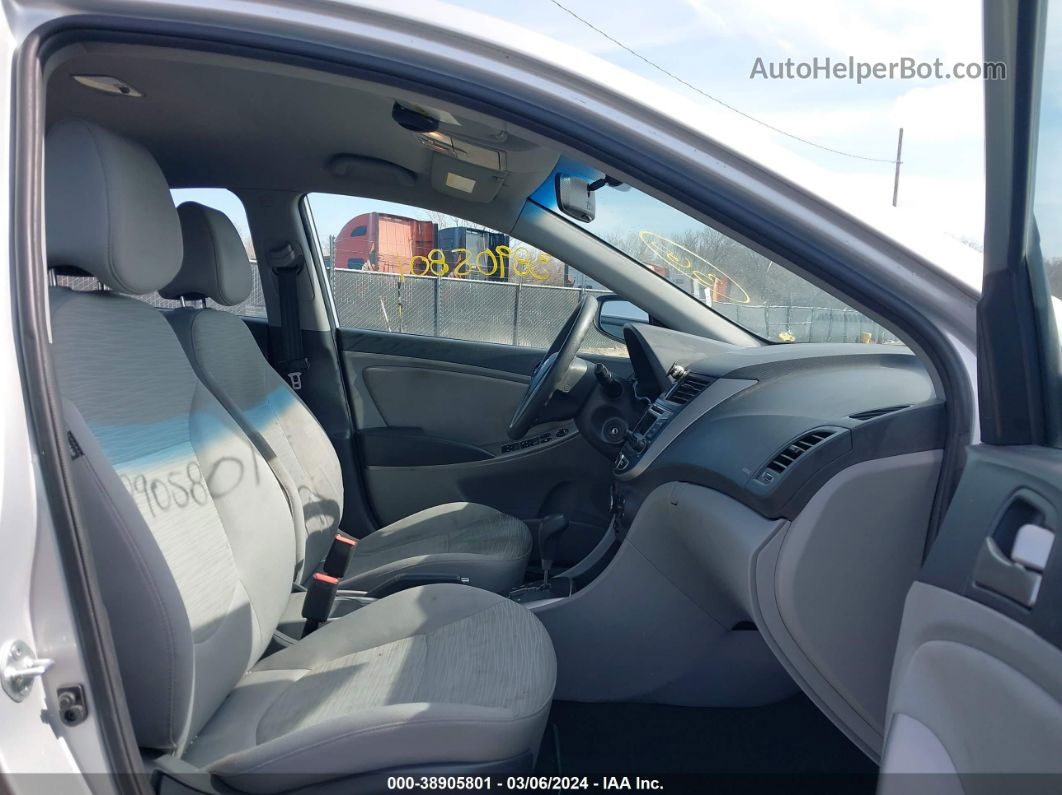 2016 Hyundai Accent Se Серебряный vin: KMHCT4AE1GU983128