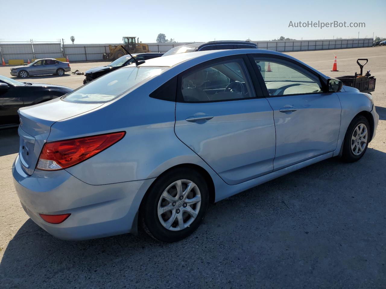 2013 Hyundai Accent Gls Blue vin: KMHCT4AE2DU326303